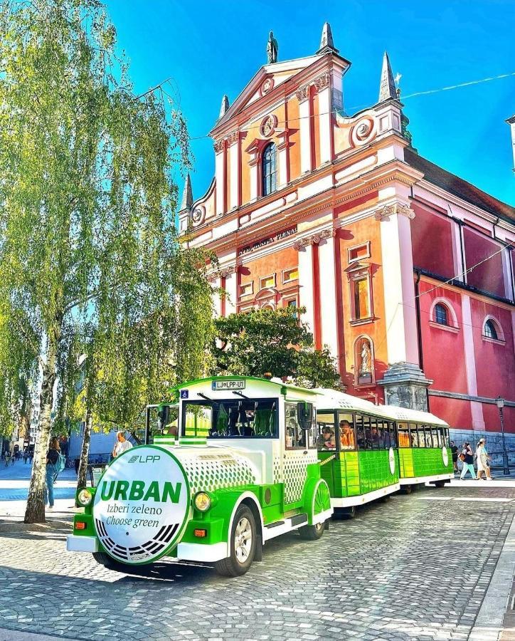 Ljubljana Center Budget Apartment Екстер'єр фото